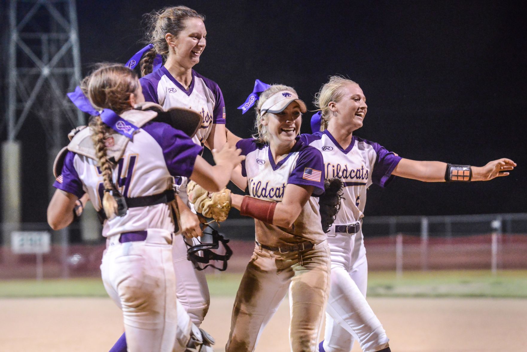 9/18/19 - Suburban Softball Tournament final - Holt vs Eureka